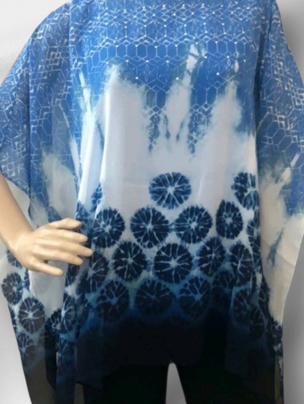 Blue Tie-Dye Floral Print Flutter Sleeve Top. 1X - Picture 2 of 6